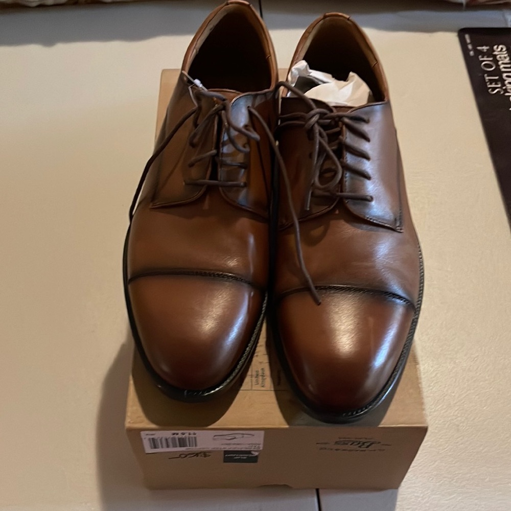 Mens shoes